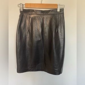Vtg black leather miniskirt size 4 made in USA  by Maxima